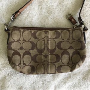 AUTHENTIC COACH WRISTLET!!